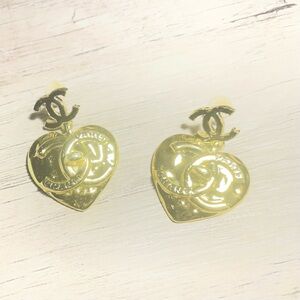 Ladies earrings